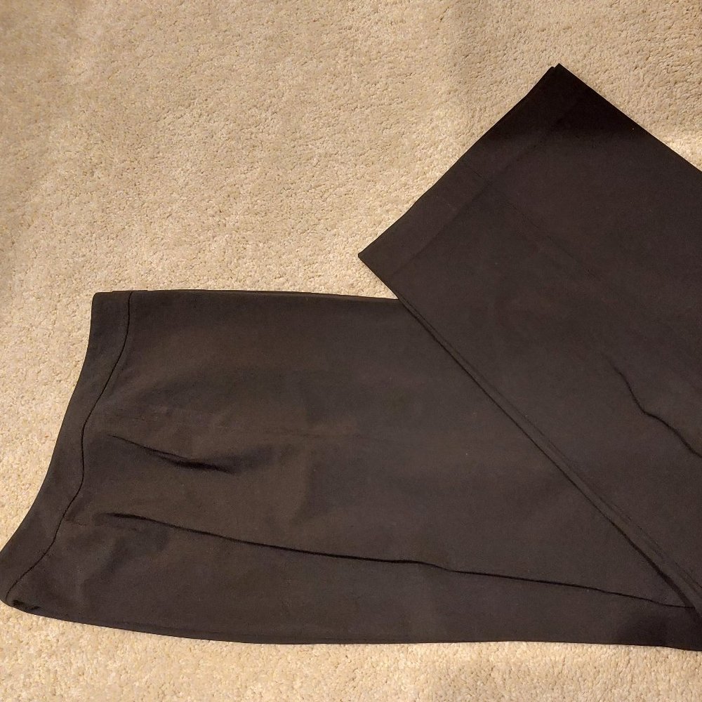 Ann Taylor Petites Trousers  Size 2P  Black